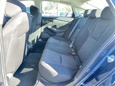 Used 2025 Honda Accord SE image 15
