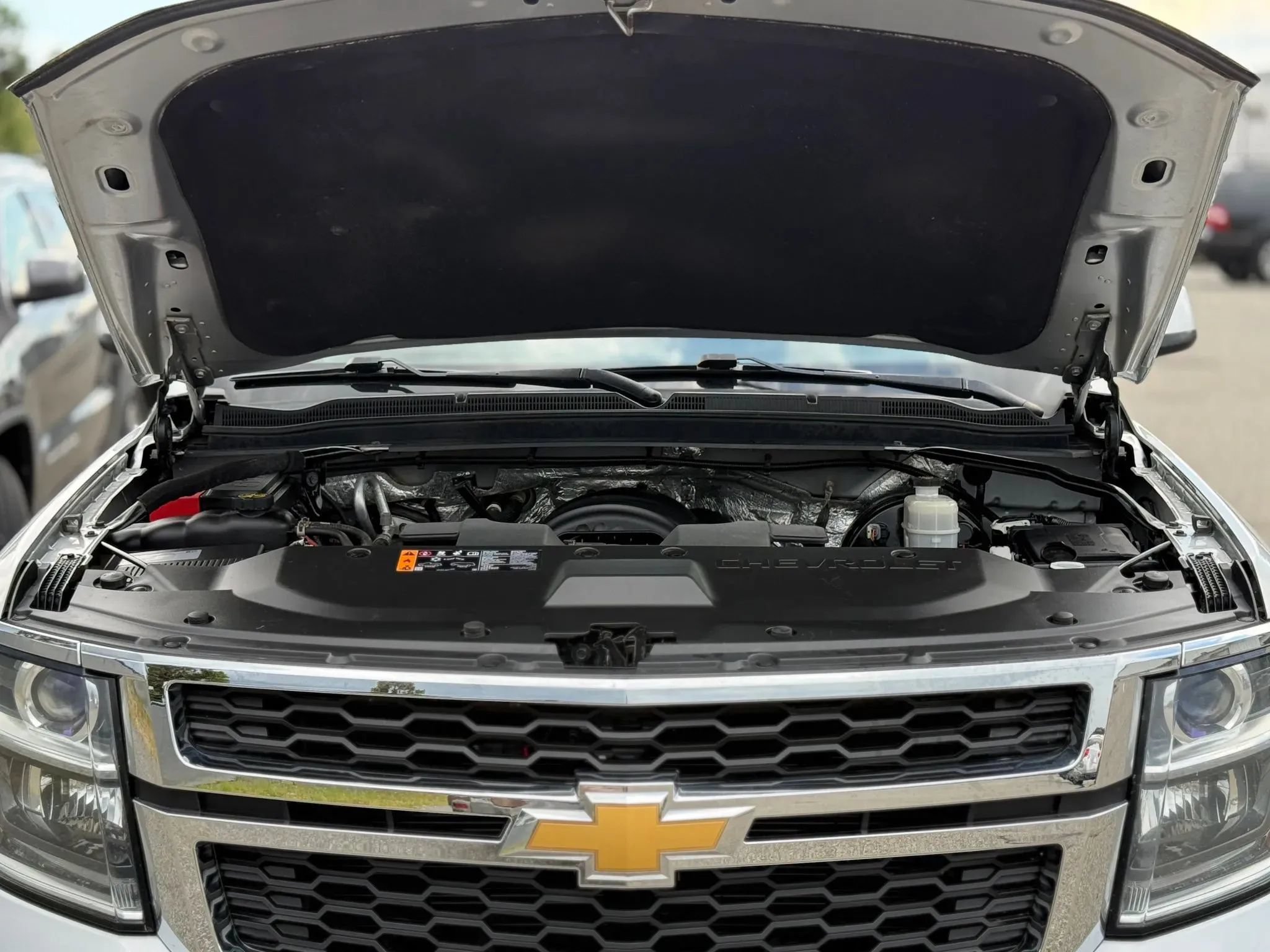Used 2017 Chevrolet Suburban LS AWD/4WD image 28