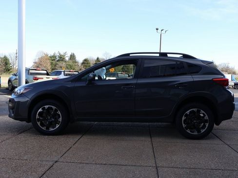 Used 2021 Subaru Crosstrek 2.0i Premium image 3