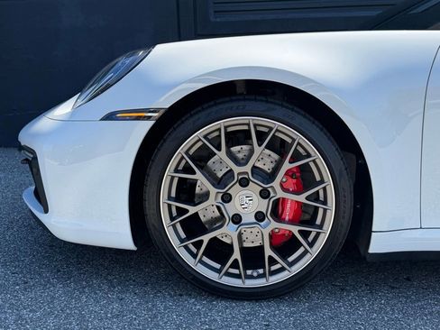 Certified 2022 Porsche 911 Targa 4S image 14