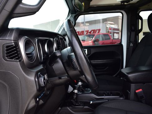 Used 2023 Jeep Wrangler Unlimited w/ Cold Weather Group AWD/4WD image 49