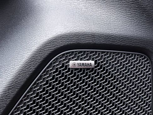 New 2025 Mitsubishi Outlander ES image 11