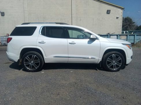 Used 2019 GMC Acadia Denali w/ Technology Package AWD/4WD image 7