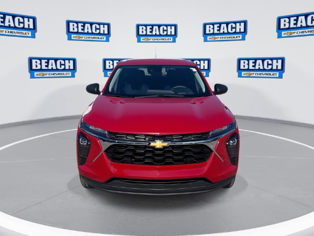 Used 2026 Chevrolet Trax LS FWD image 3