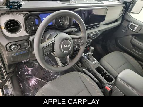 Used 2024 Jeep Wrangler Unlimited AWD/4WD image 12