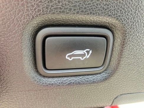 Used 2023 Hyundai Santa Fe SEL w/ Premium Package AWD/4WD image 27