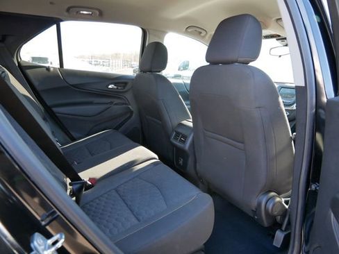 Used 2020 Chevrolet Equinox LT image 17