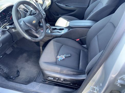 Used 2018 Chevrolet Malibu LT image 27