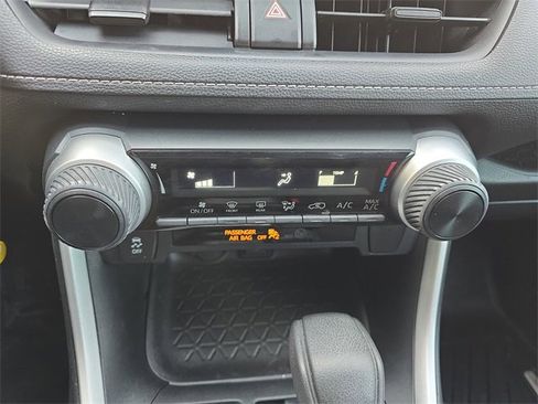 Used 2020 Toyota RAV4 LE image 26
