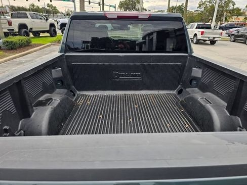 Used 2025 Chevrolet Silverado 1500 LT AWD/4WD image 5
