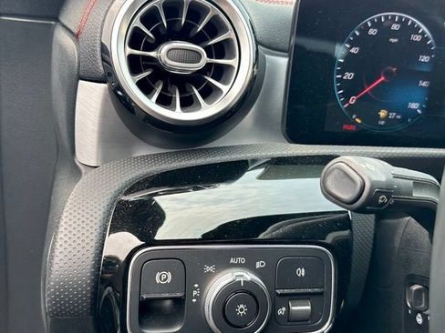 Certified 2021 Mercedes-Benz CLA 250 4MATIC image 19
