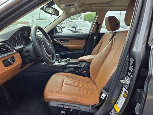 Used 2013 BMW 335i xDrive Sedan w/ Premium Pkg image 9