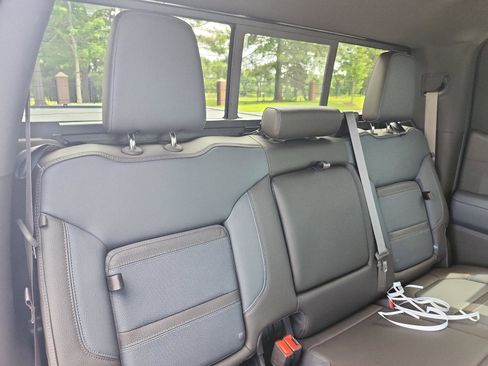 Used 2019 GMC Sierra 1500 Denali w/ Denali Ultimate Package AWD/4WD image 11