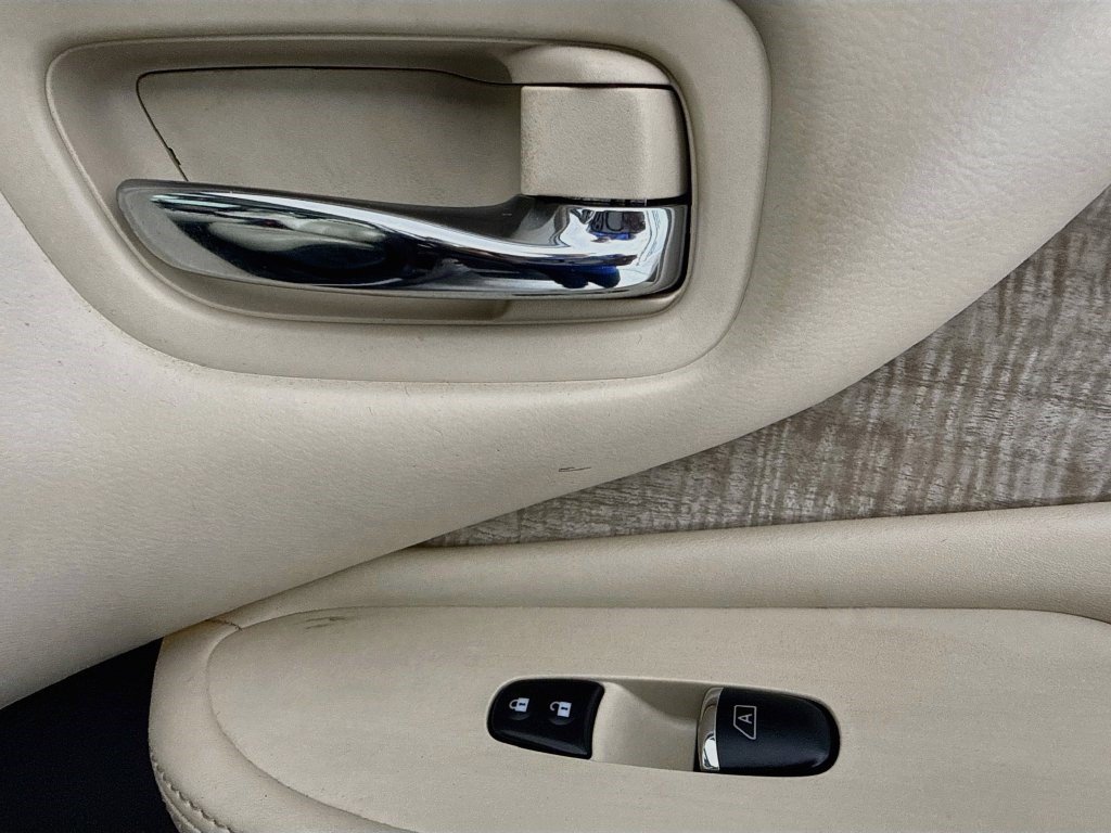 Used 2020 Nissan Murano SL w/ Moonroof Package FWD image 30
