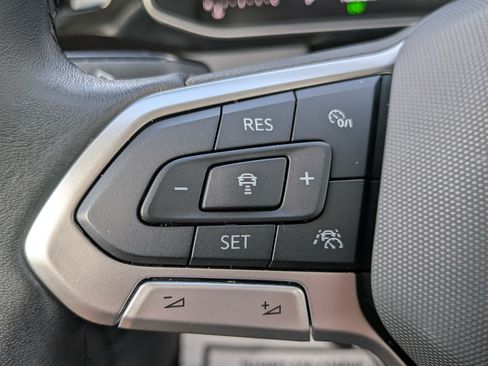 Certified 2025 Volkswagen Jetta S FWD image 21