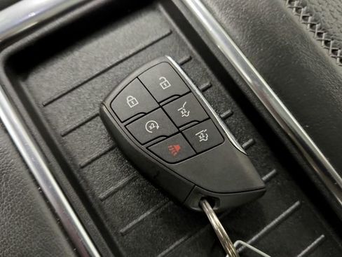 Used 2022 GMC Yukon XL Denali RWD image 26