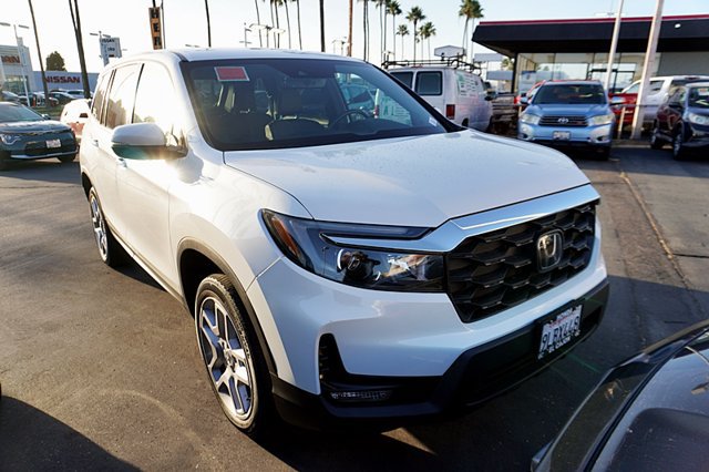 Certified 2024 Honda Passport EX-L image 1