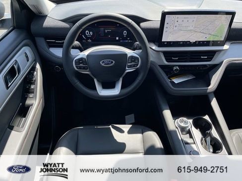 New 2026 Ford Explorer Active image 14