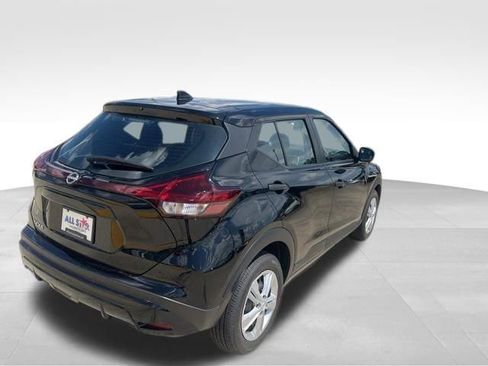 New 2025 Nissan Kicks Play S image 6