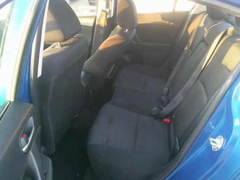 Used 2012 MAZDA MAZDA3 i Touring image 11