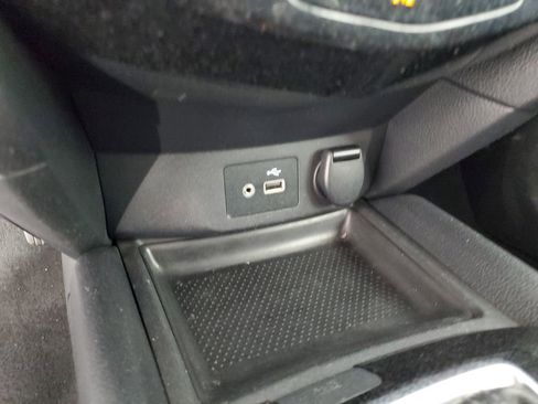 Used 2020 Nissan Rogue S image 18