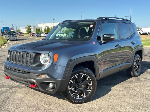 Used 2023 Jeep Renegade Trailhawk image 39
