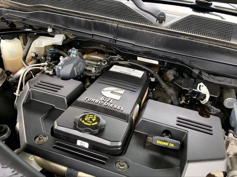 Used 2022 RAM 2500 Limited image 29