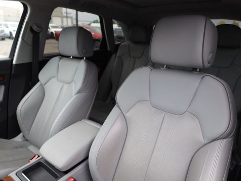 Used 2022 Audi Q5 2.0T Premium Plus AWD/4WD image 16