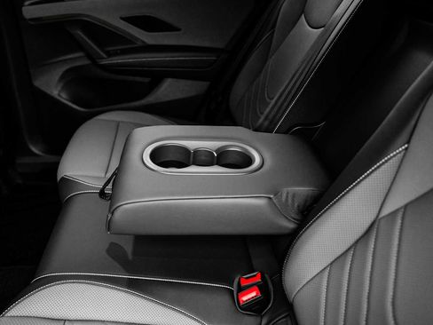 New 2026 Volkswagen Tiguan SE image 36