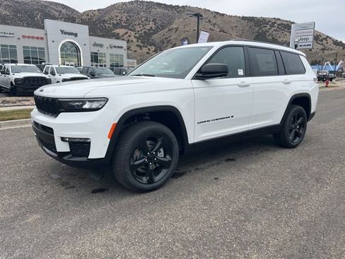 Used 2025 Jeep Grand Cherokee L Limited w/ Luxury Tech Group II image 8