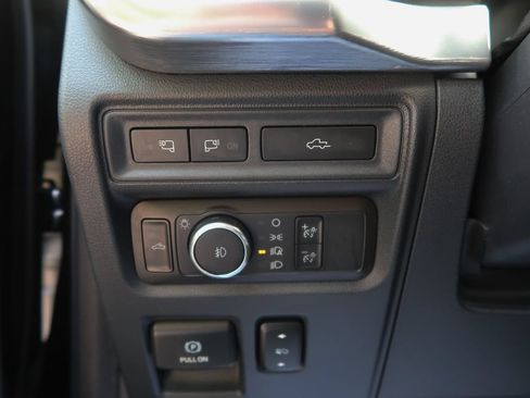 Used 2021 Ford F150 Lariat w/ Equipment Group 502A High AWD/4WD image 34