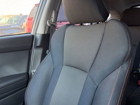 Used 2019 Subaru Crosstrek 2.0i Premium w/ Eyesight System image 21