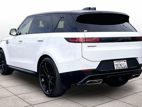 Used 2025 Land Rover Range Rover Sport SE image 14