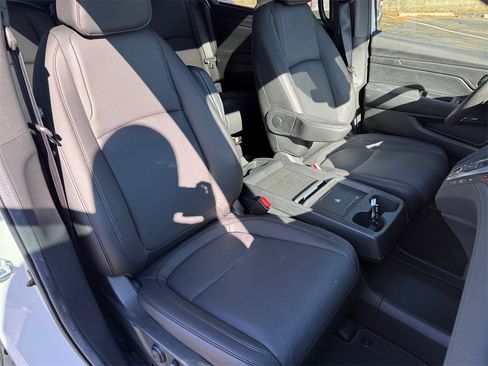 Certified 2025 Honda Odyssey Sport-L image 18