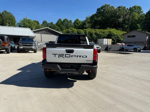 Used 2025 Toyota Tacoma TRD Pro AWD/4WD image 6