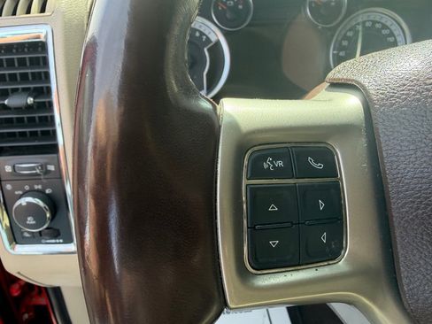 Used 2014 RAM 2500 Laramie w/ Convenience Group AWD/4WD image 16
