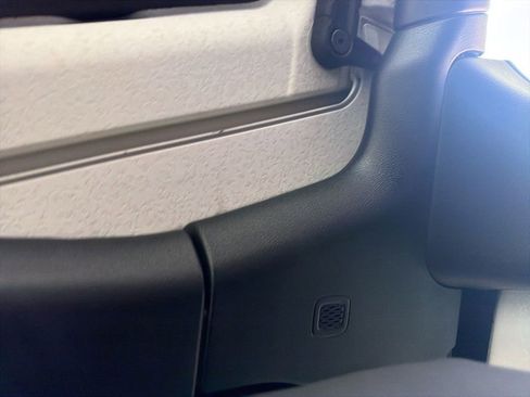 Used 2018 Jeep Wrangler Rubicon AWD/4WD image 11