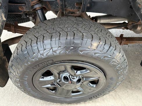 Used 2017 Toyota Tundra SR AWD/4WD image 17