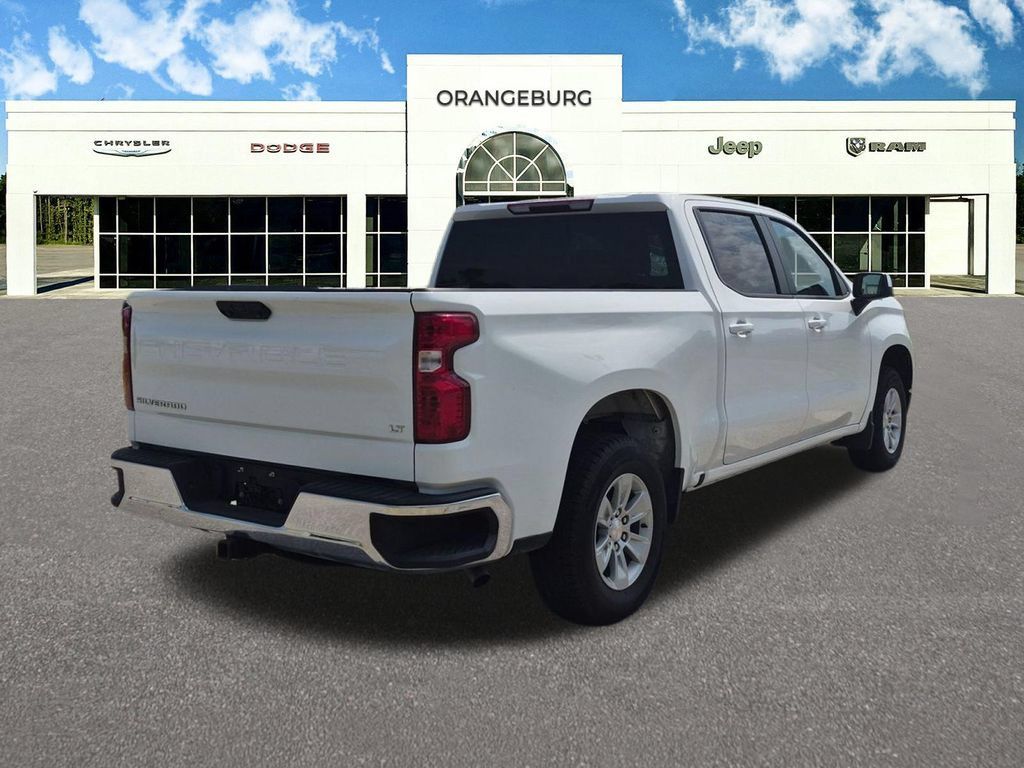 Used 2025 Chevrolet Silverado 1500 LT RWD image 9