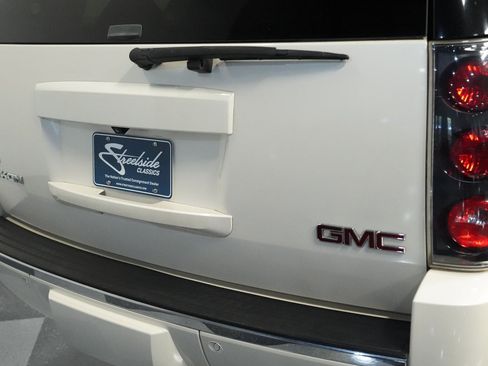 Used 2009 GMC Yukon Denali image 23