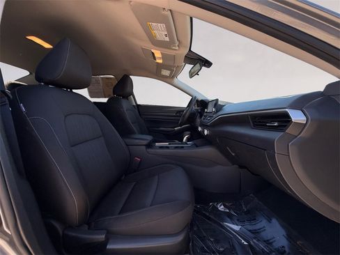 Used 2023 Nissan Altima 2.5 S image 17