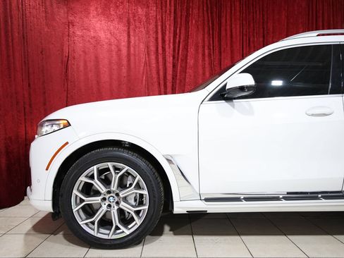 Used 2019 BMW X7 xDrive40i w/ Premium Package AWD/4WD image 5