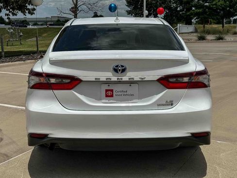 Used 2023 Toyota Camry LE FWD image 4