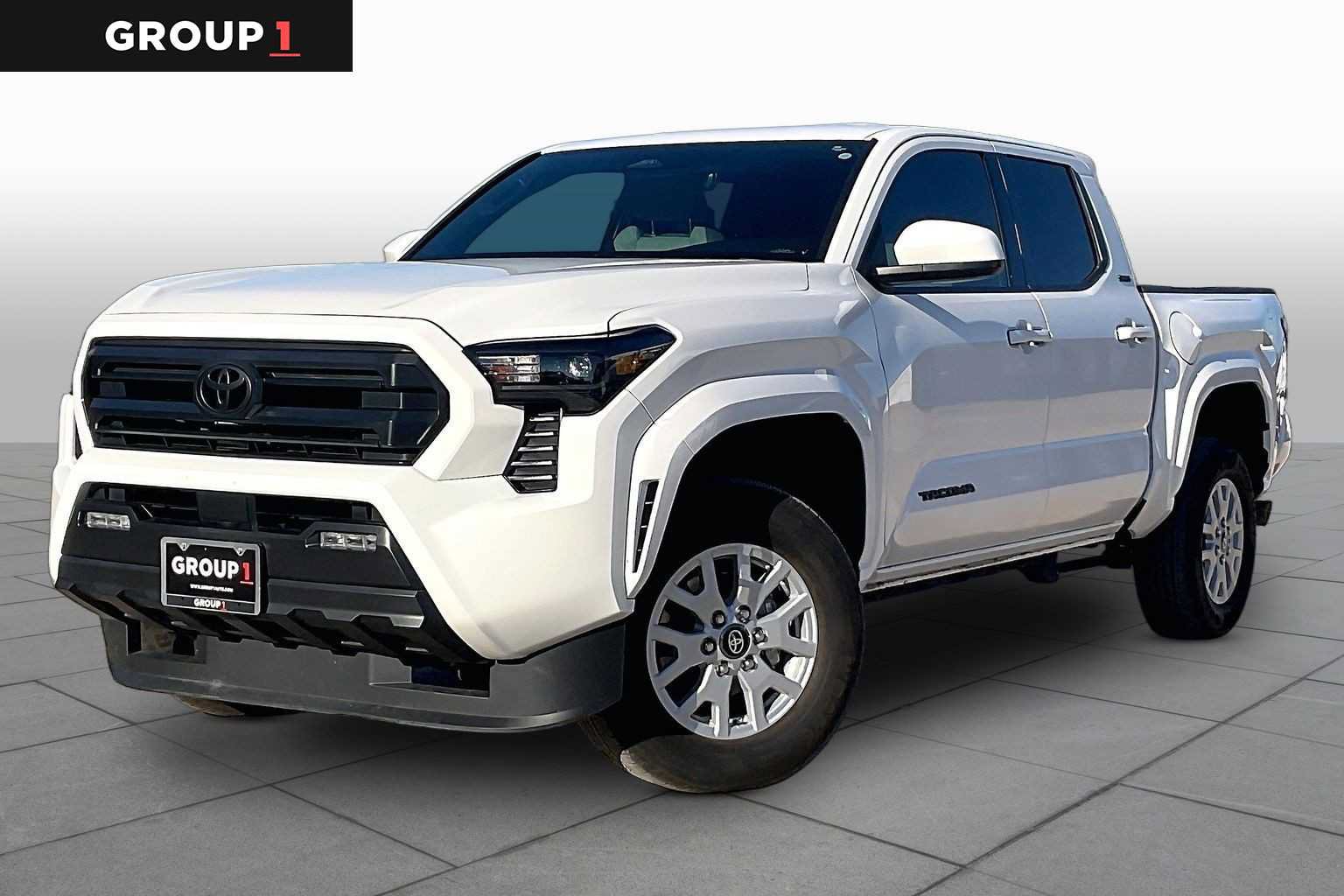 Used 2026 Toyota Tacoma SR5 RWD image 1