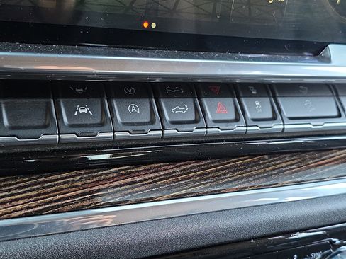 Used 2023 GMC Sierra 1500 Elevation image 21