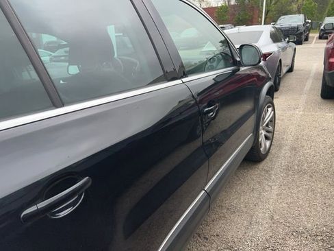 Used 2016 Volkswagen Tiguan SEL FWD image 5