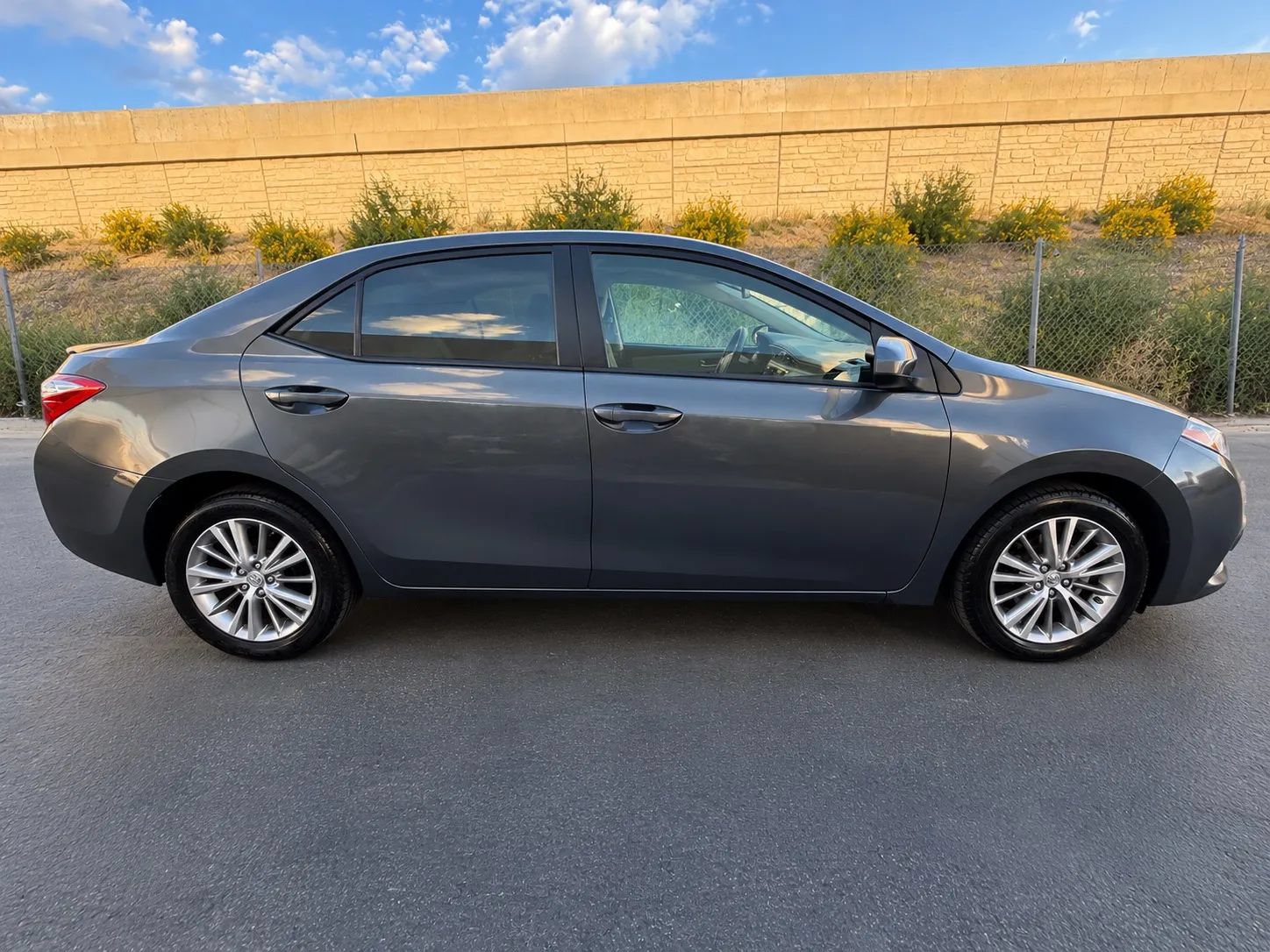 Used 2014 Toyota Corolla LE w/ Protection Package FWD image 4