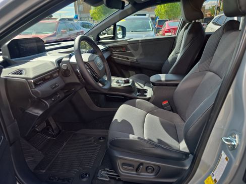 Used 2026 Toyota C-HR AWD/4WD image 2