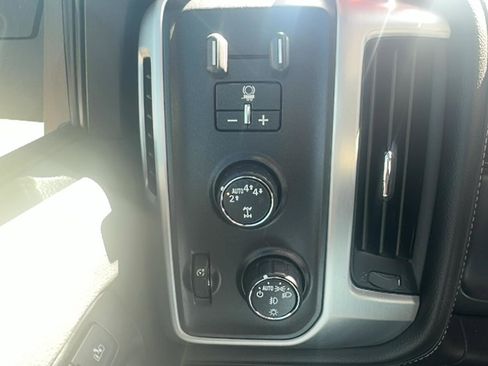 Used 2018 GMC Sierra 1500 SLT image 21