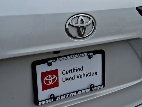 Certified 2022 Toyota Highlander XLE image 31